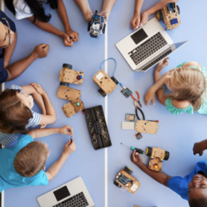 Competències digitals en el nou currículum: Eines i recursos pràctics (30 hores)